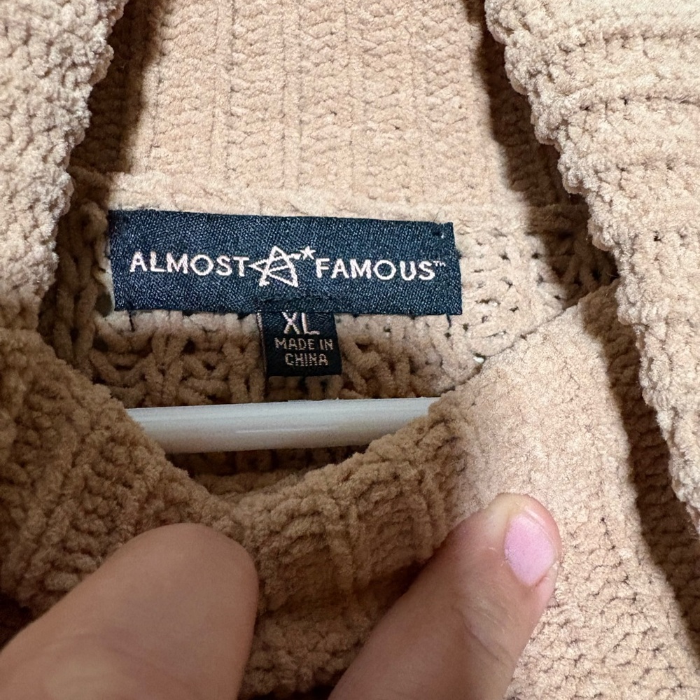 Almost Famous Taupe Cable Knit Turtleneck Sweater,Size XL - Picture 2 of 7
